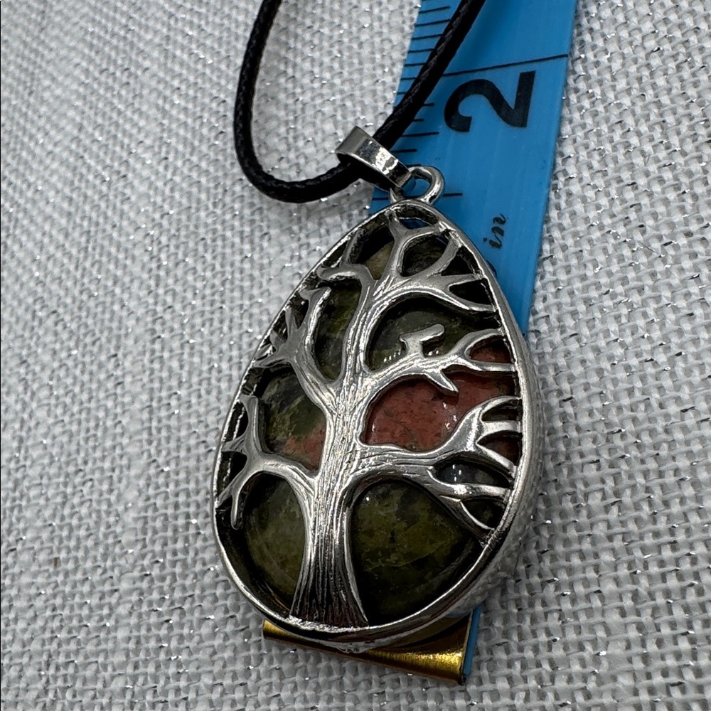 bloodstone gemstone necklace 2” silver tone tree of life Pendant on 9” cord NEW - Picture 5 of 6